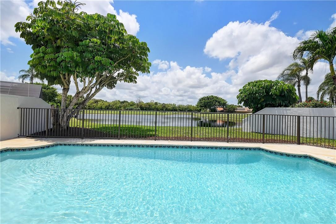 21423 Bridgeview Drive Boca Raton, FL 33428 - Photo 35 of 68 Photo 35