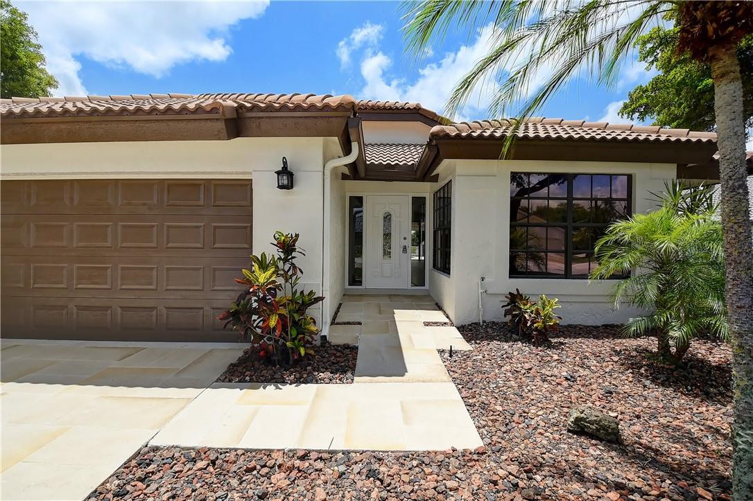 21423 Bridgeview Drive Boca Raton, FL 33428 - Photo 4 of 68 Photo 4
