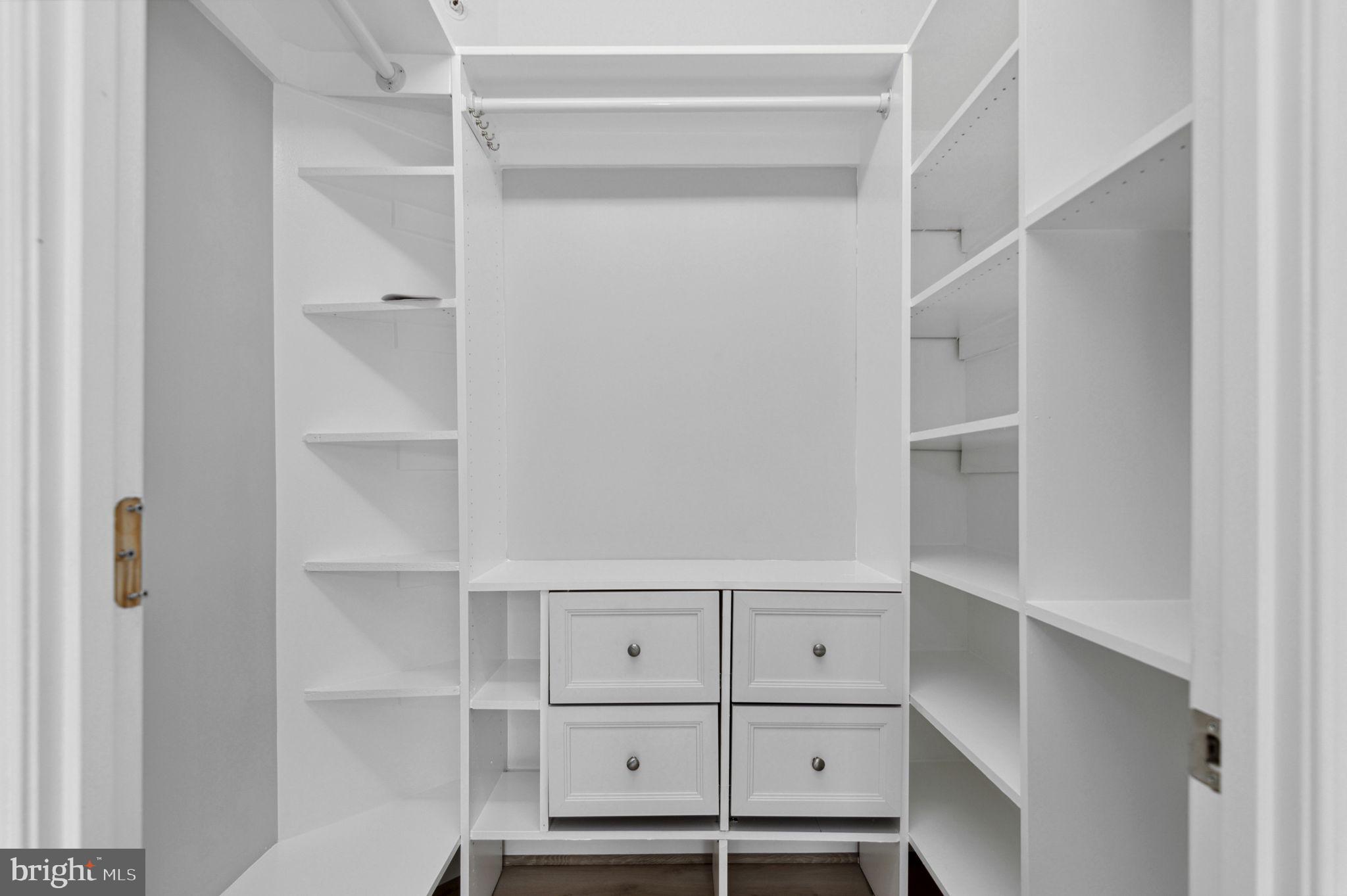 851 North Glebe Road, Unit 1404 Arlington, VA 22203 - Photo 25 of 62 a view of an empty walk in closet