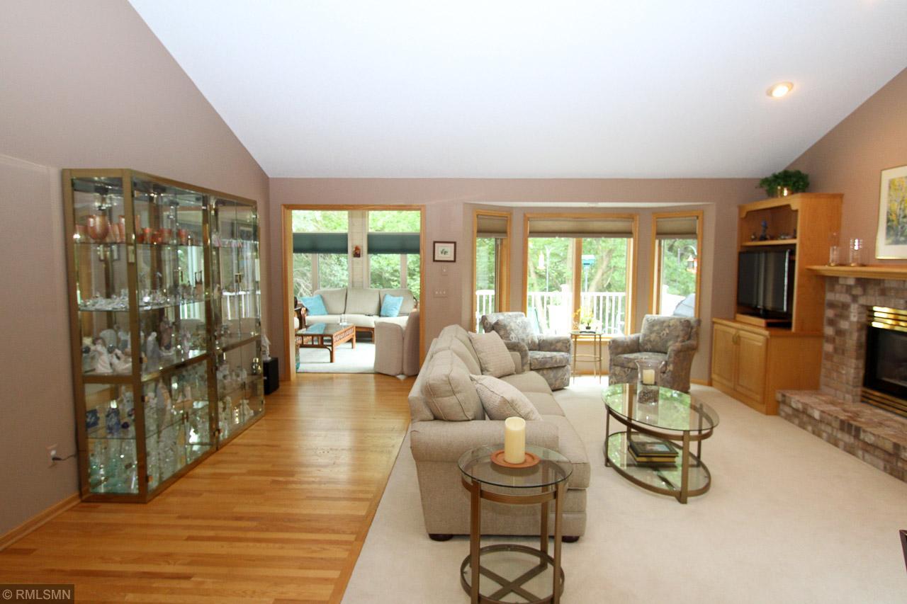 11224 Wyoming Road Bloomington, MN 55438 - Photo 7 of 26