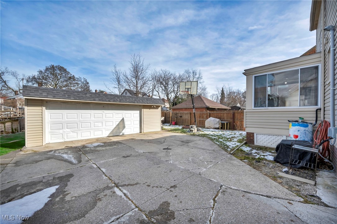 18111 Marcella Road Cleveland, OH 44119 - Photo 7 of 42 Gallery Image 7