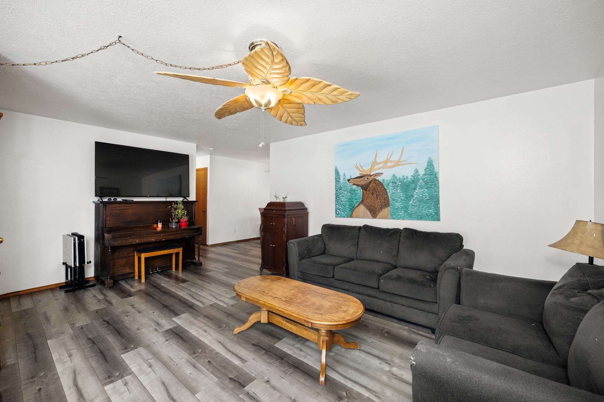 118 McAvoy Road Newport, WA 99156 - Photo 5 of 30 Gallery Image 5