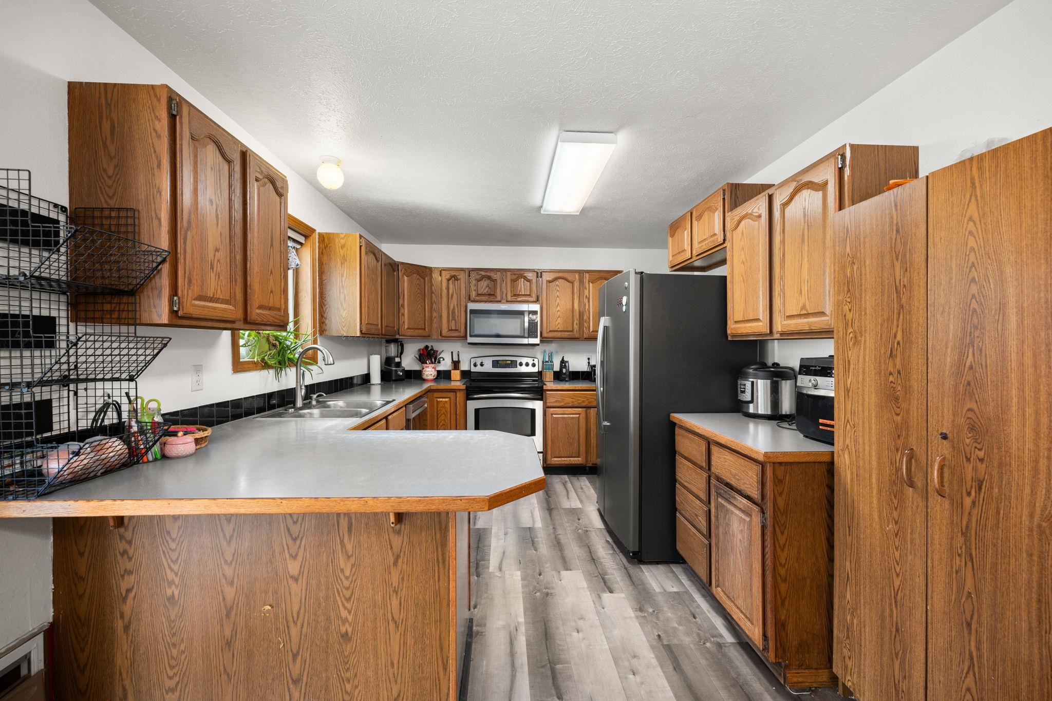 118 McAvoy Road Newport, WA 99156 - Photo 8 of 30 Gallery Image 8