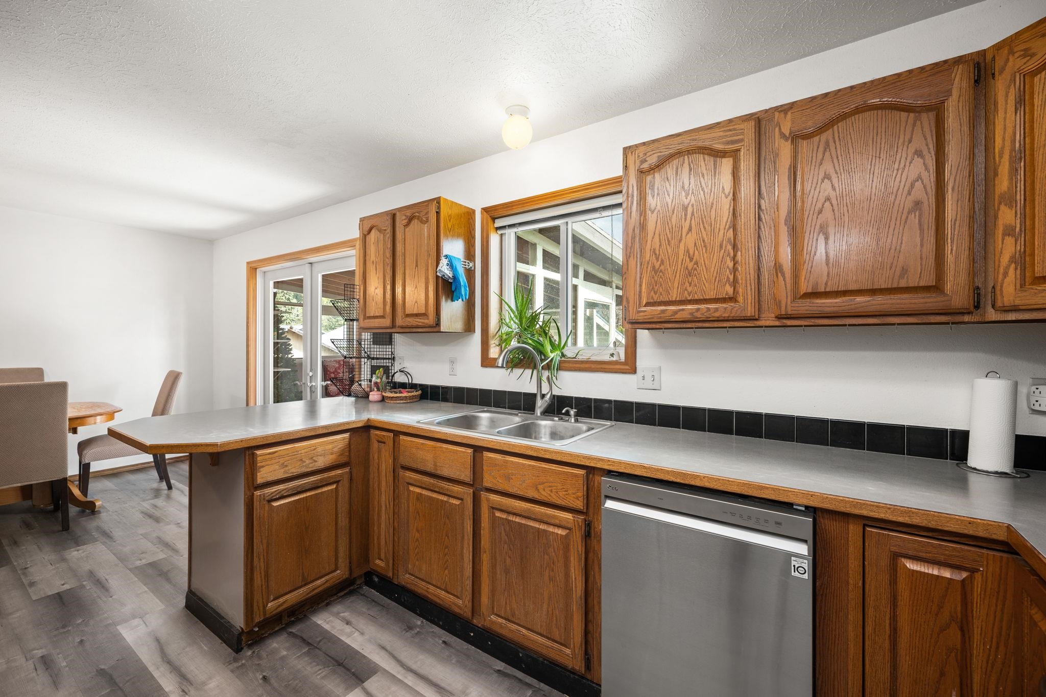 118 McAvoy Road Newport, WA 99156 - Photo 10 of 30 Gallery Image 10