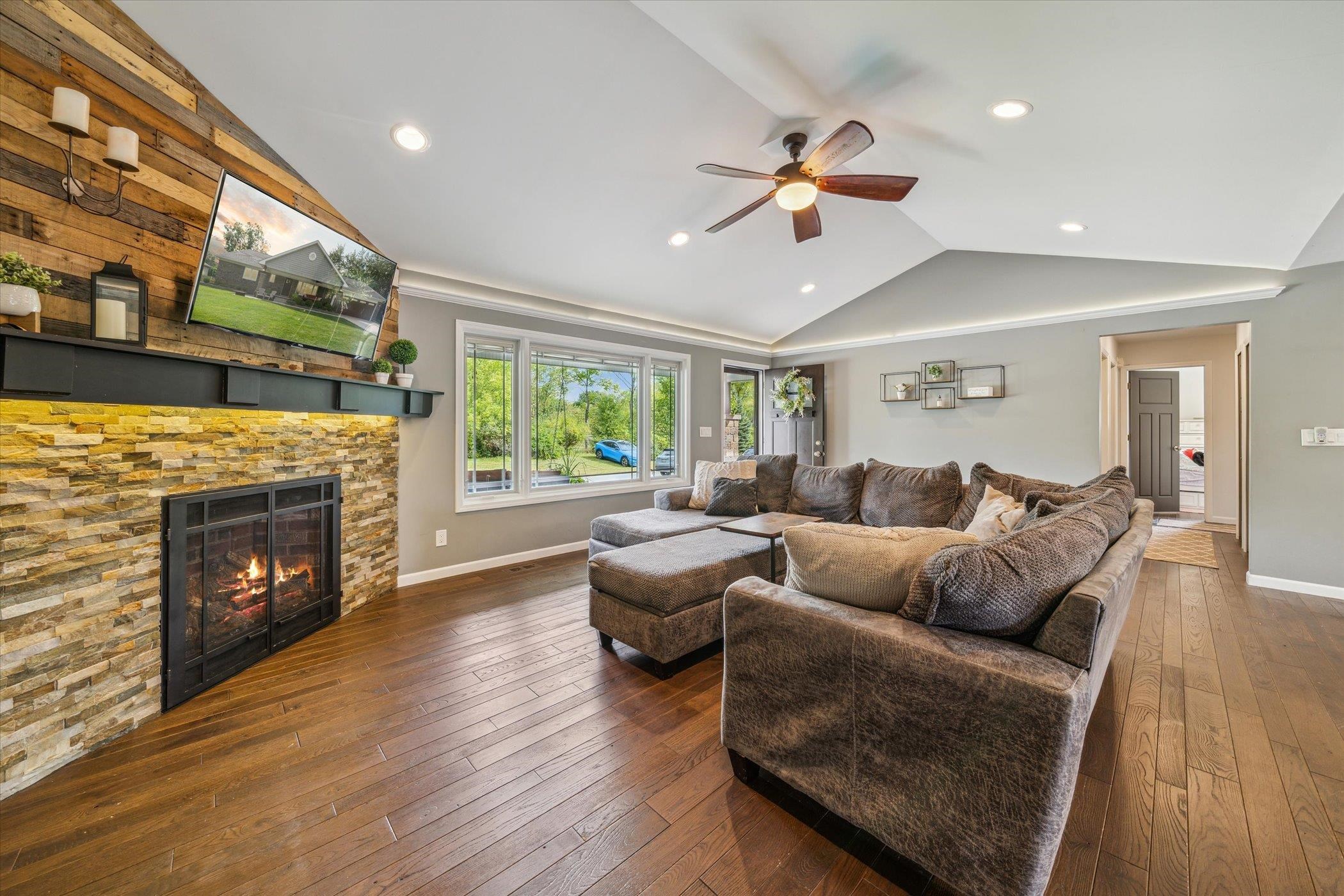 4660 Durham Road Utica, MI 48317 - Photo 11 of 57 50124520-10.JPG