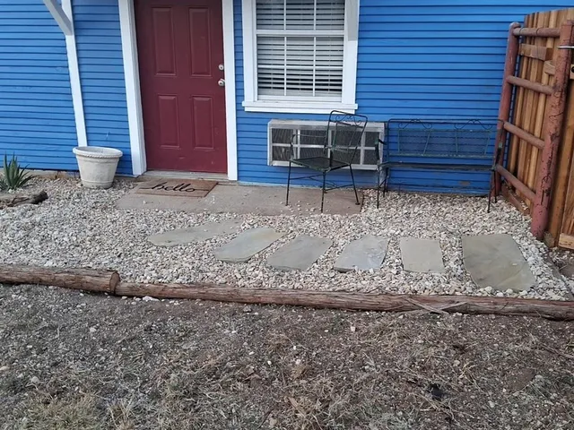 $1,700 | 1584 Kelly Road, Unit B, Aledo, TX 76008