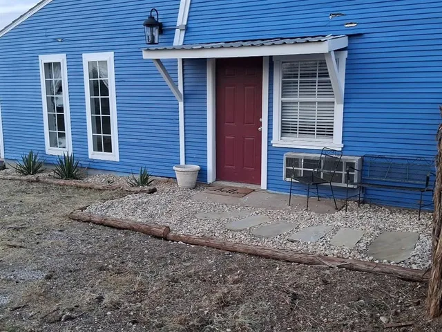 $1,700 | 1584 Kelly Road, Unit B, Aledo, TX 76008