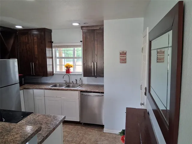 $1,700 | 1584 Kelly Road, Unit B, Aledo, TX 76008