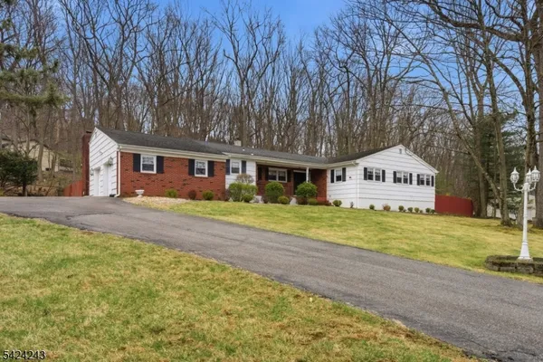 $750,000 | 14 Mabro Drive, Denville, NJ 07834