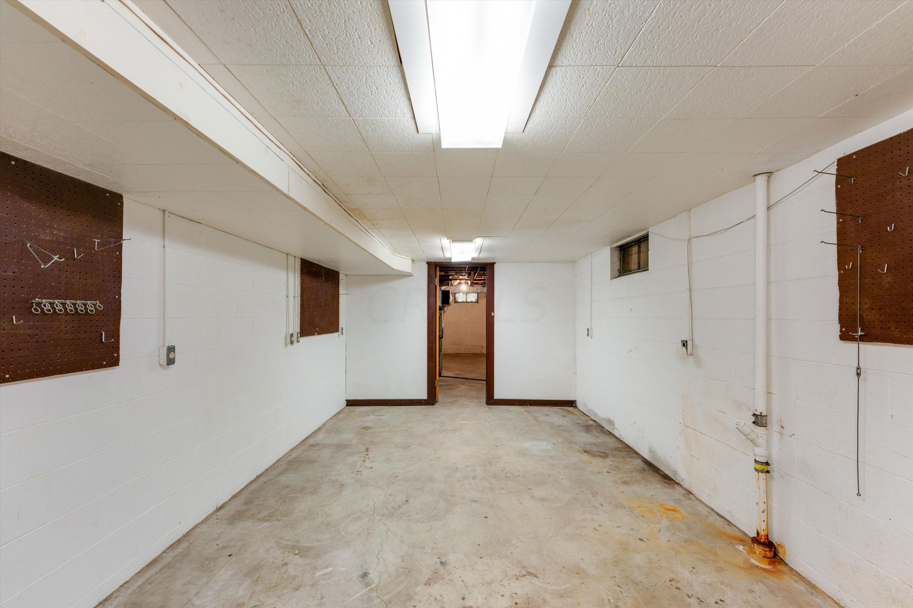 652 Bernhard Road Columbus, OH 43213 - Photo 42 of 53 49-dsc03181-dsc03183