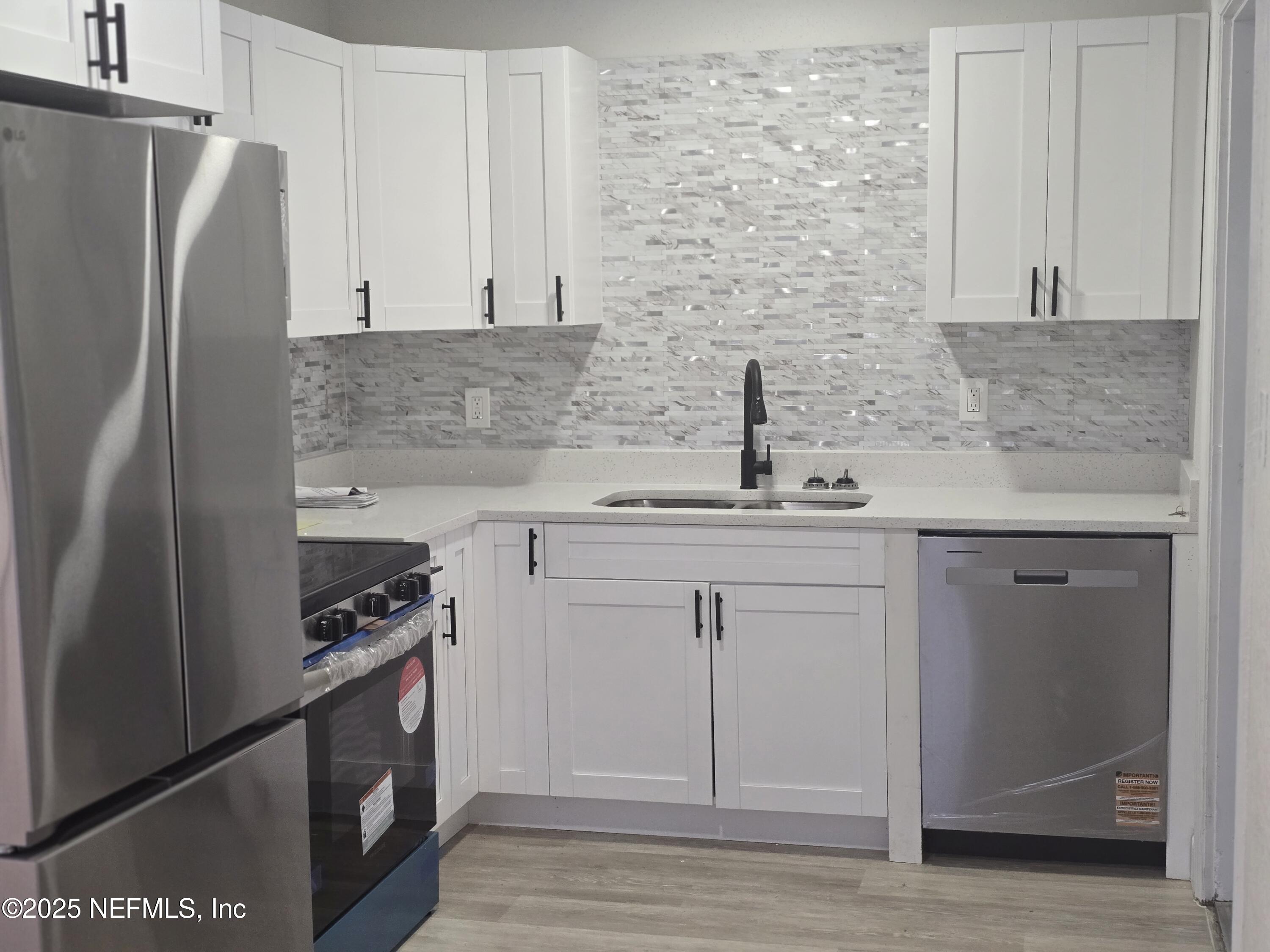 5708 Vernon Road Jacksonville, FL 32209 - Photo 3 of 13 20251226_142544