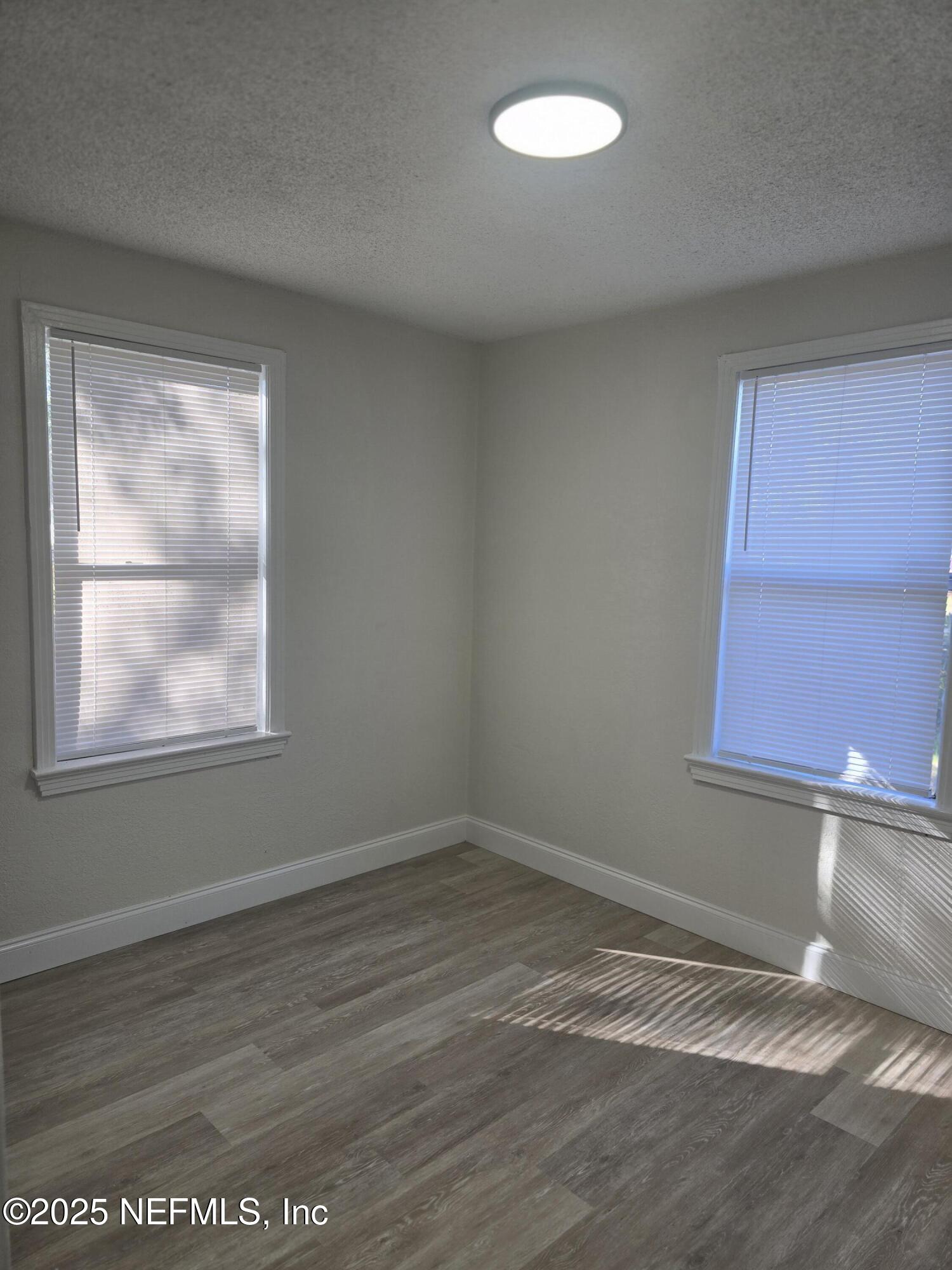 5708 Vernon Road Jacksonville, FL 32209 - Photo 7 of 13 20251226_143244