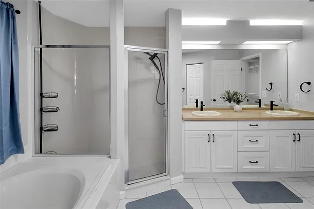 $3,700 | 5111 13th Ave Drive West, Bradenton, FL 34209