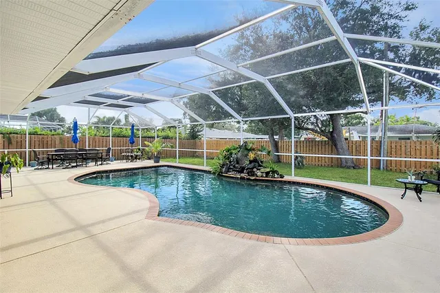 $3,700 | 5111 13th Ave Drive West, Bradenton, FL 34209