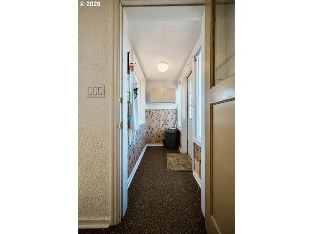 $210,000 | 757 South Bridge Street, Prairie City, OR 97869