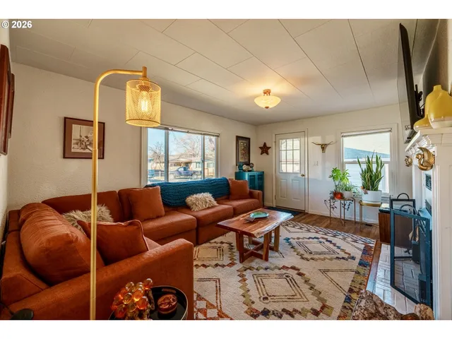 $210,000 | 757 South Bridge Street, Prairie City, OR 97869