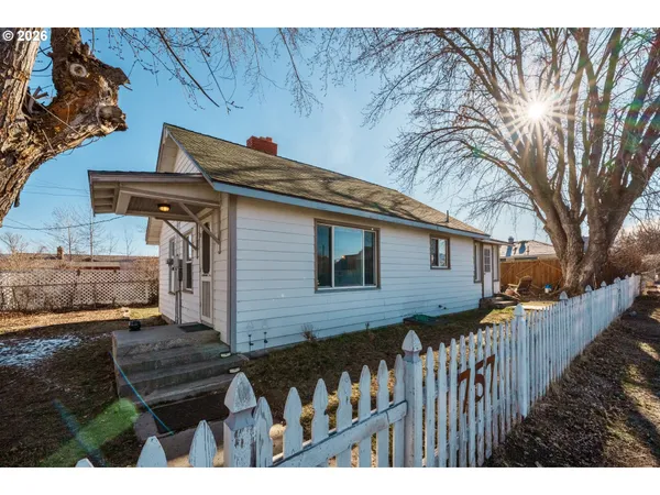 $210,000 | 757 South Bridge Street, Prairie City, OR 97869
