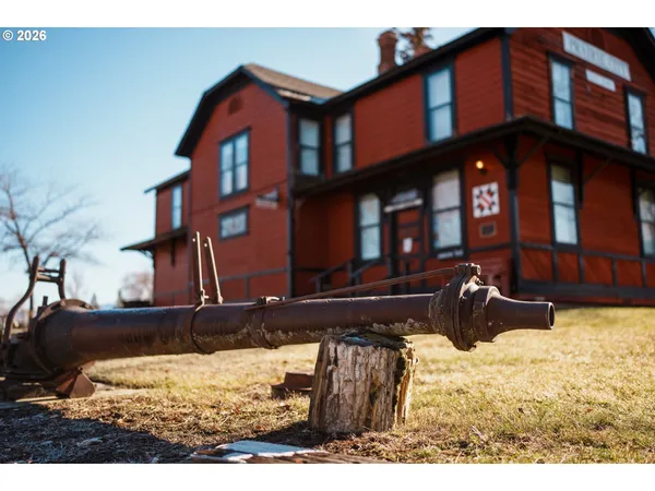 $210,000 | 757 South Bridge Street, Prairie City, OR 97869