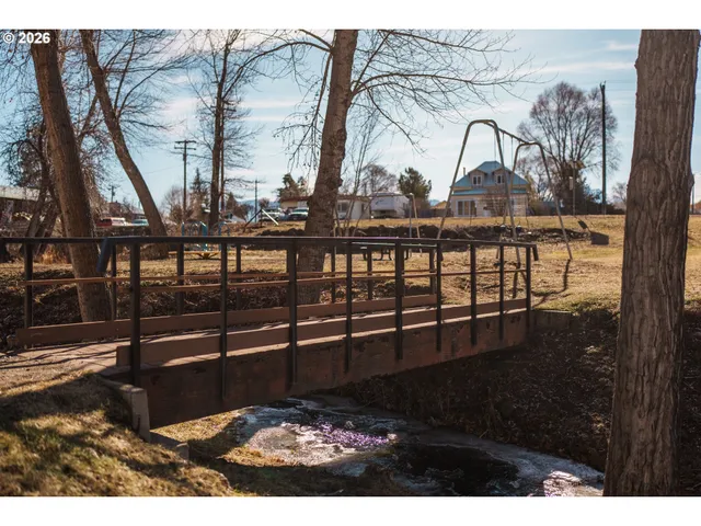 $210,000 | 757 South Bridge Street, Prairie City, OR 97869