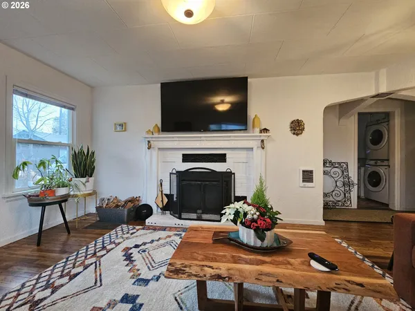 $210,000 | 757 South Bridge Street, Prairie City, OR 97869