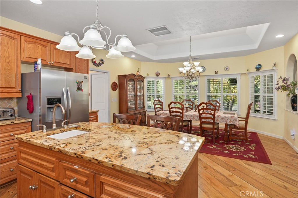 39367 Pine Ridge Road Oakhurst, CA 93644 - Photo 4 of 45