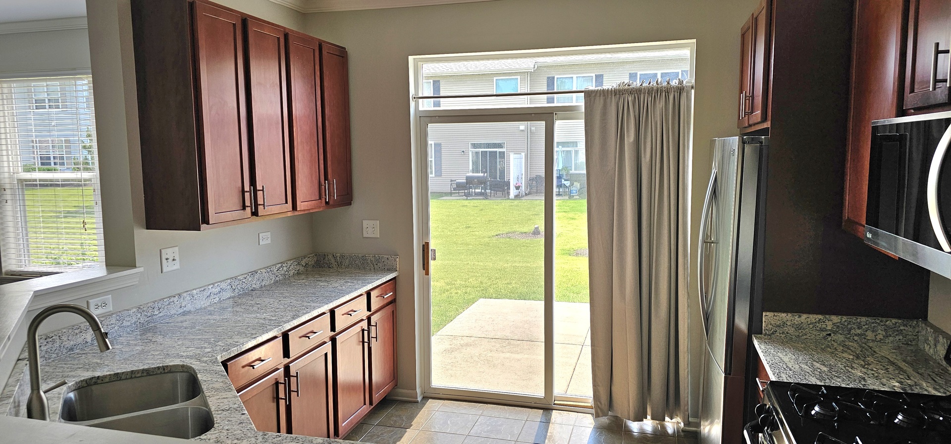 481 Silver Charm Drive, Unit 481 Oswego, IL 60543 - Photo 9 of 25