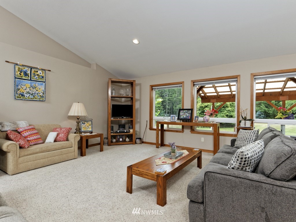 222 Southeast Cook Plant Farm Road Shelton, WA 98584 - Photo 6 of 25 Gallery Image 6