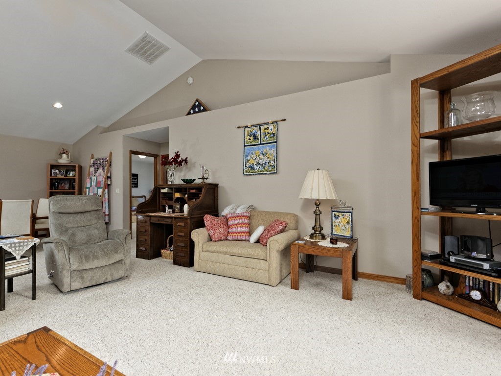 222 Southeast Cook Plant Farm Road Shelton, WA 98584 - Photo 7 of 25 Gallery Image 7