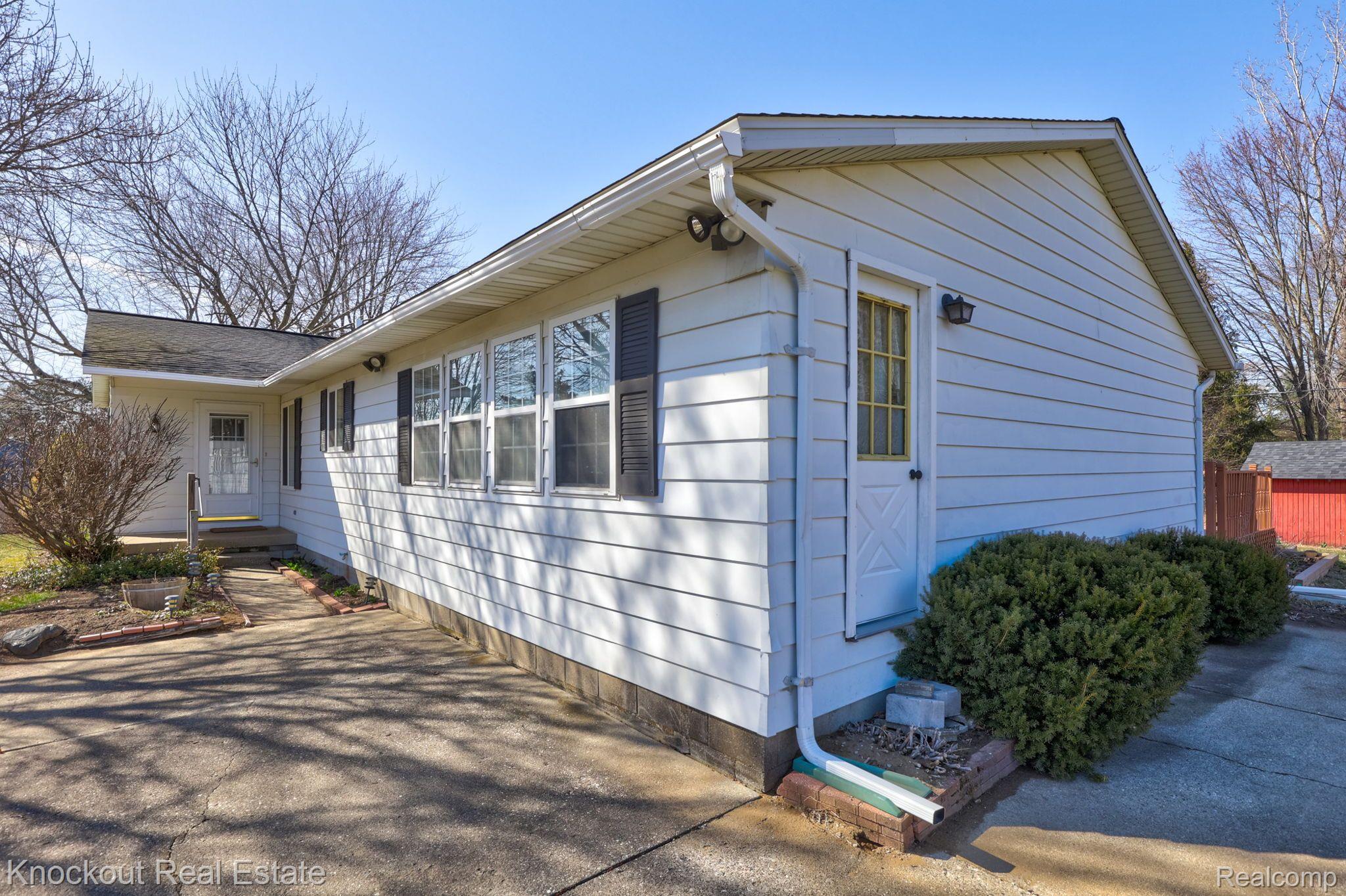 12063 Birch Run Road Birch Run, MI 48415 - Photo 5 of 46 Gallery Image 5
