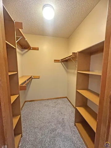 $225,000 | 3360 Southwest Chelsea Circle, Topeka, KS 66614