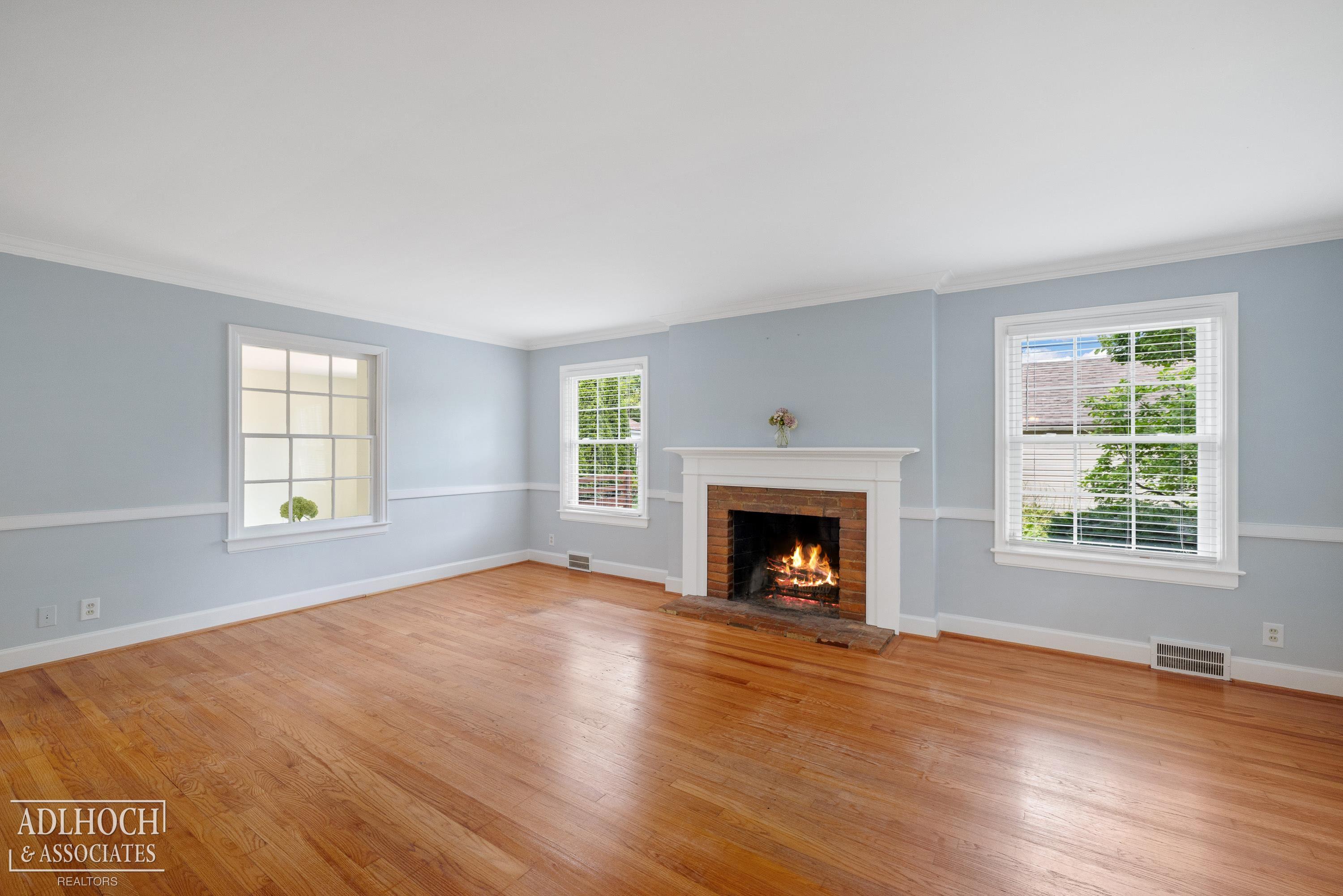 380 Merriweather Road Grosse Pointe Farms, MI 48236 - Photo 5 of 25
