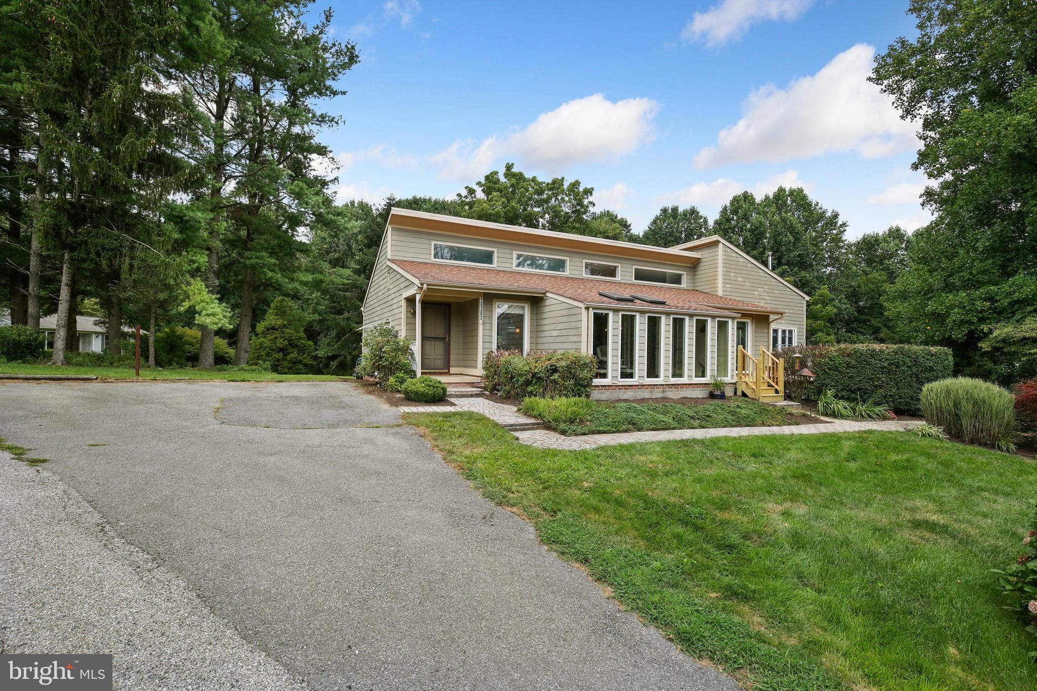 13282 Hunt Ridge Road Ellicott City, MD 21042 - Photo 2 of 49 Gallery Image 2