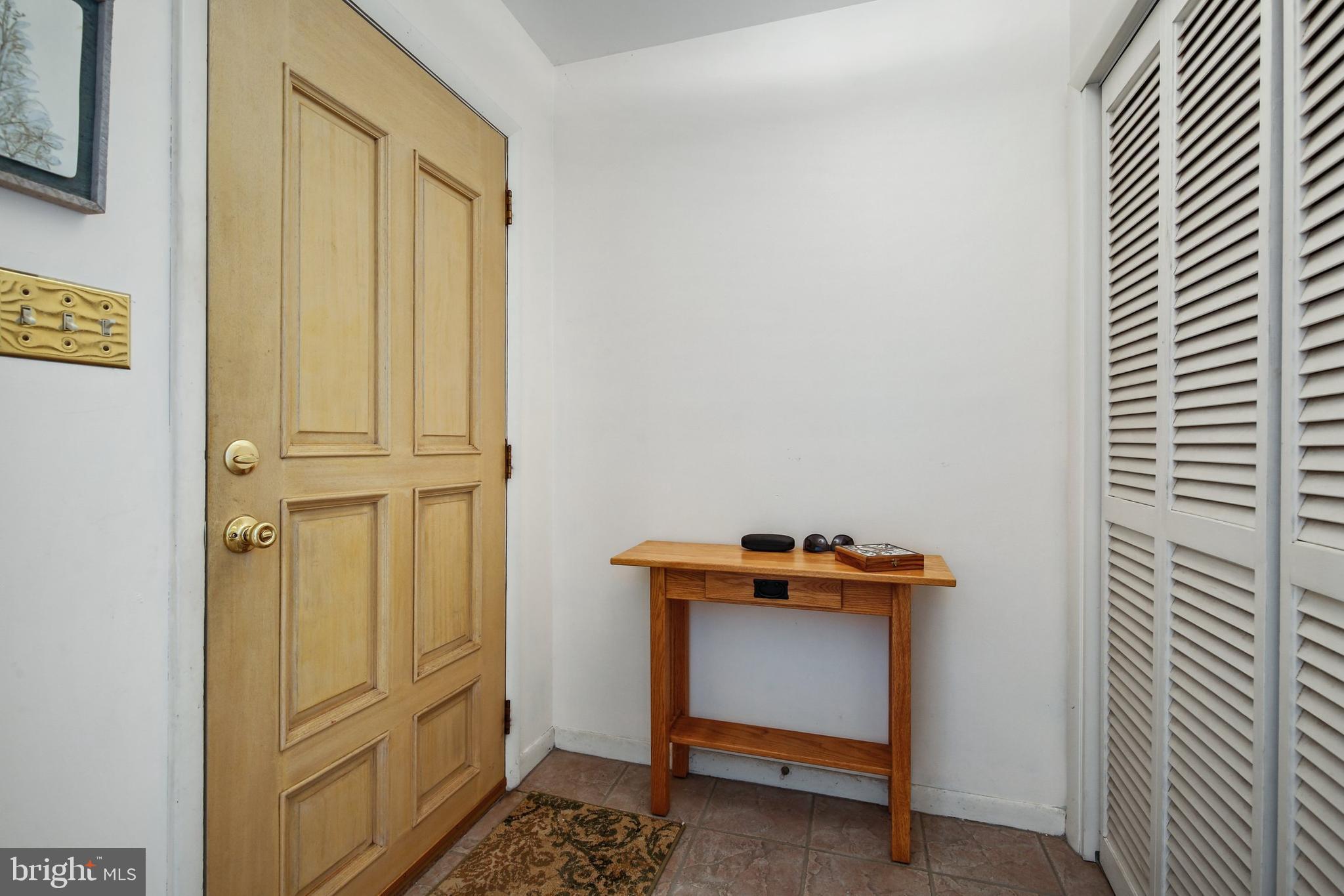 13282 Hunt Ridge Road Ellicott City, MD 21042 - Photo 5 of 49 Gallery Image 5