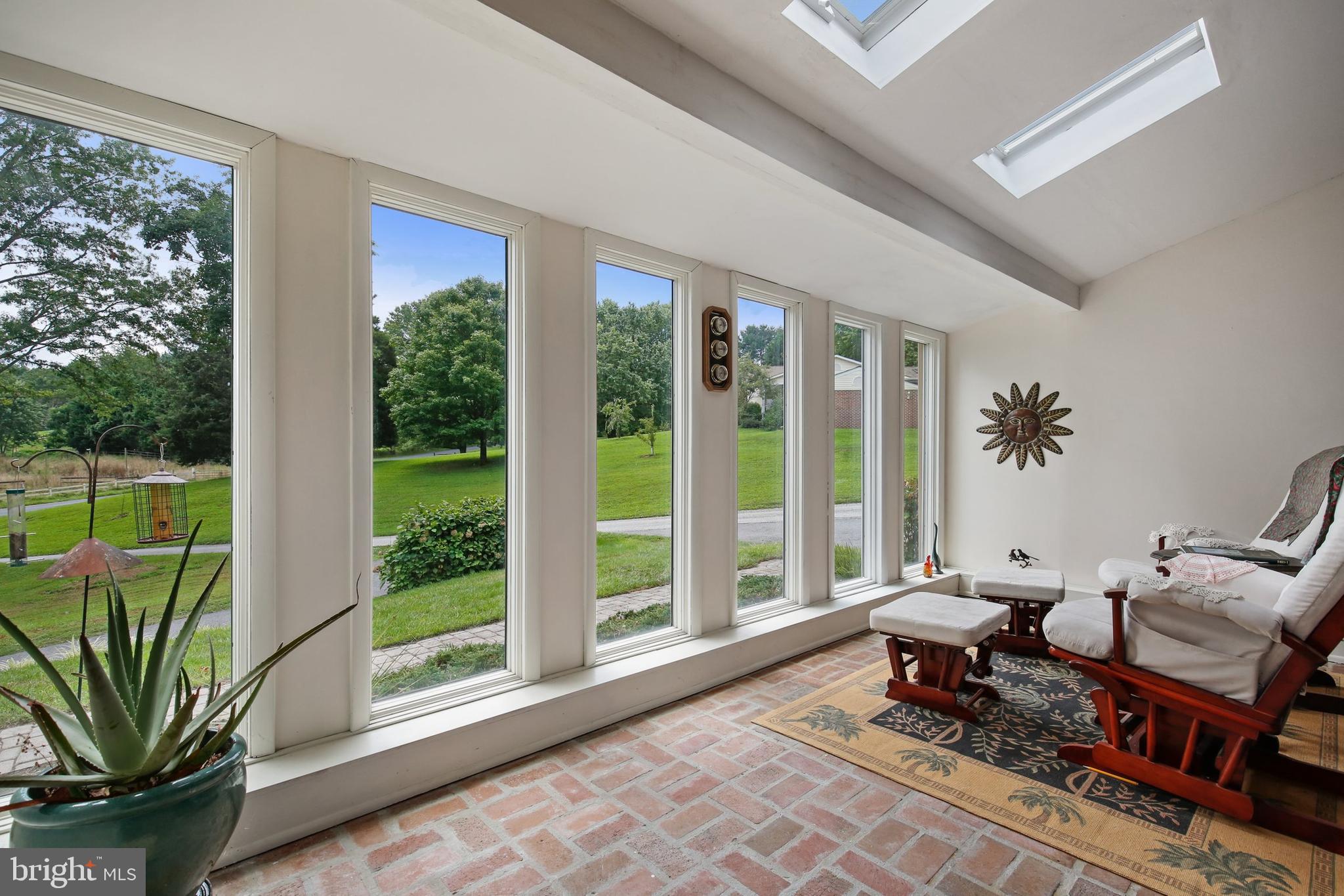 13282 Hunt Ridge Road Ellicott City, MD 21042 - Photo 9 of 49 Gallery Image 9