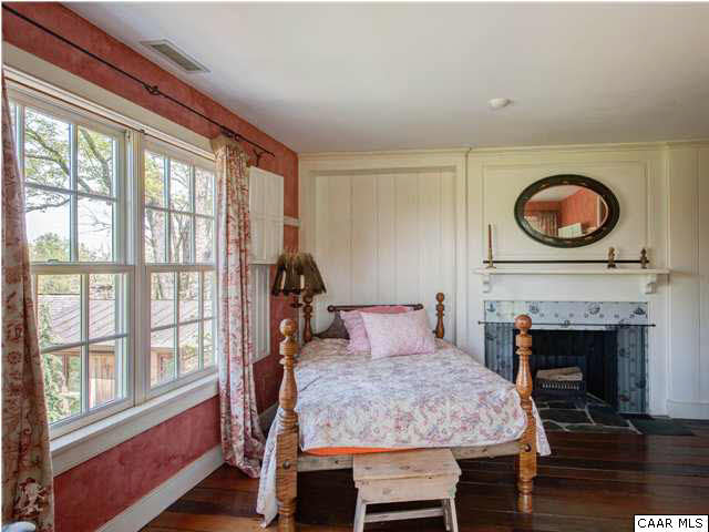 475 Secretarys Road, Unit A Charlottesville, VA 22902 - Photo 12 of 24 Gallery Image 12