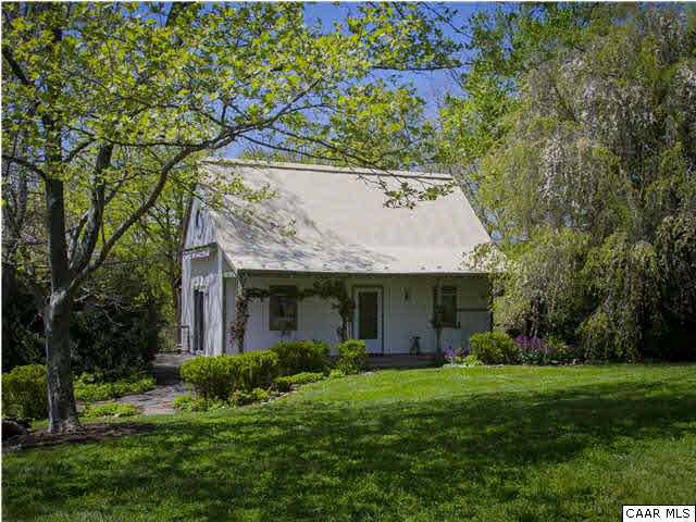 475 Secretarys Road, Unit A Charlottesville, VA 22902 - Photo 16 of 24 Gallery Image 16