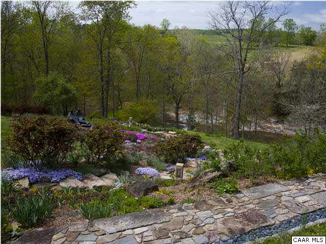 475 Secretarys Road, Unit A Charlottesville, VA 22902 - Photo 20 of 24 Gallery Image 20