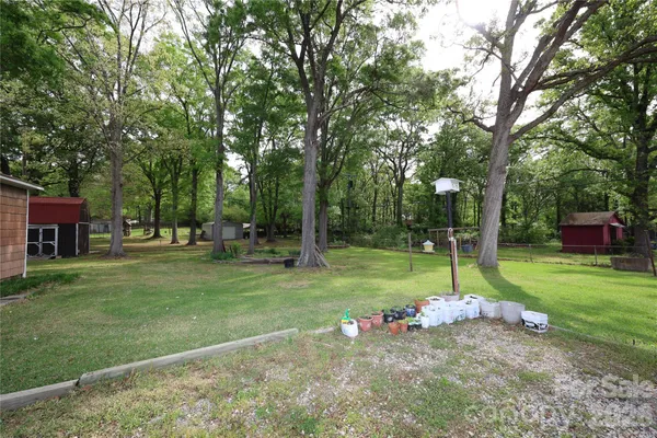 $375,000 | 104 Pinetree Drive, Matthews, NC 28104