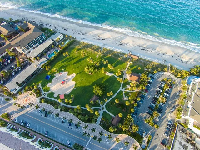 $675,000 | 2743 Ocean Drive, Unit 50E, Vero Beach, FL 32963