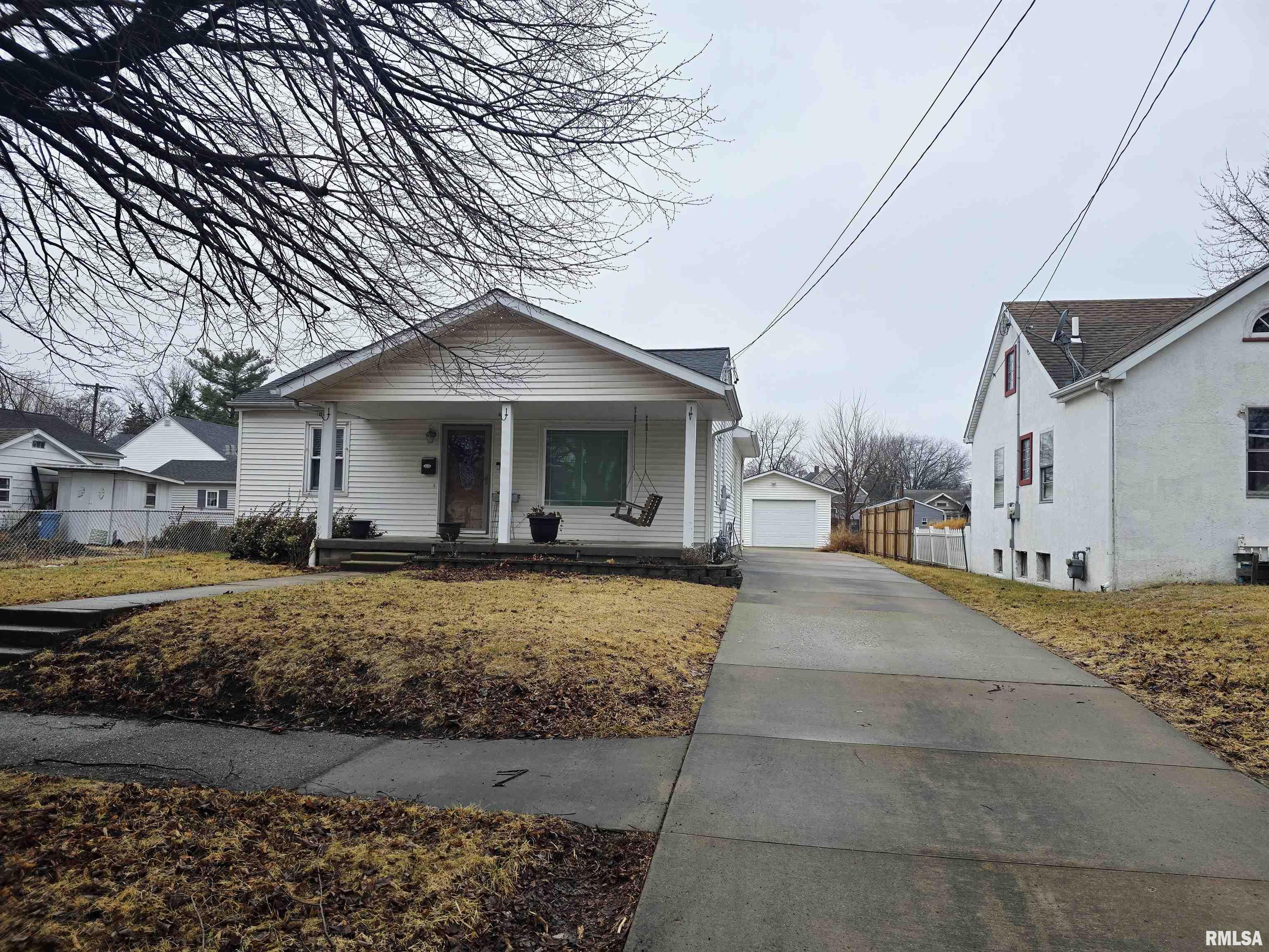 34 North 8th Avenue Canton, IL 61520 - Photo 2 of 49