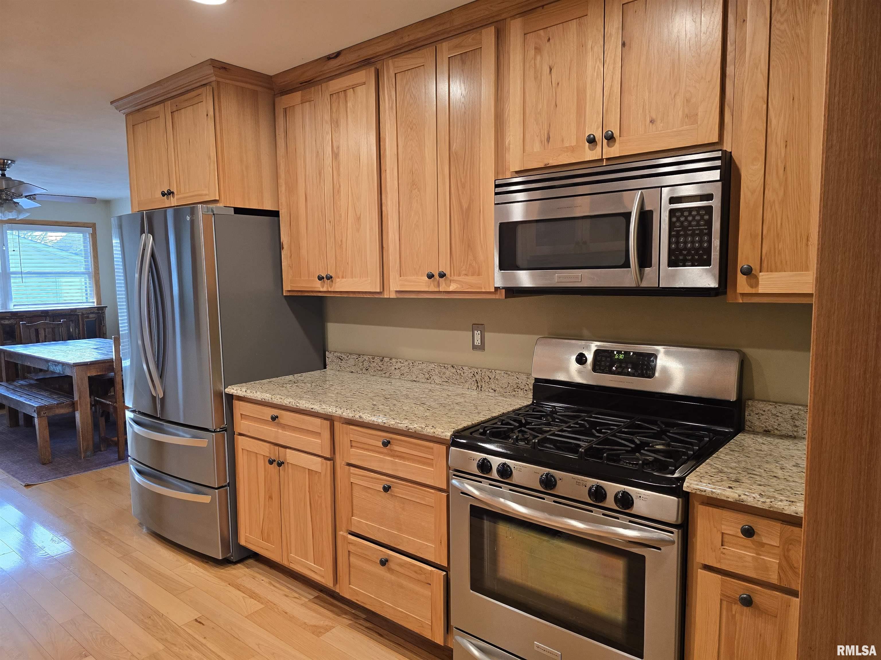 34 North 8th Avenue Canton, IL 61520 - Photo 22 of 49