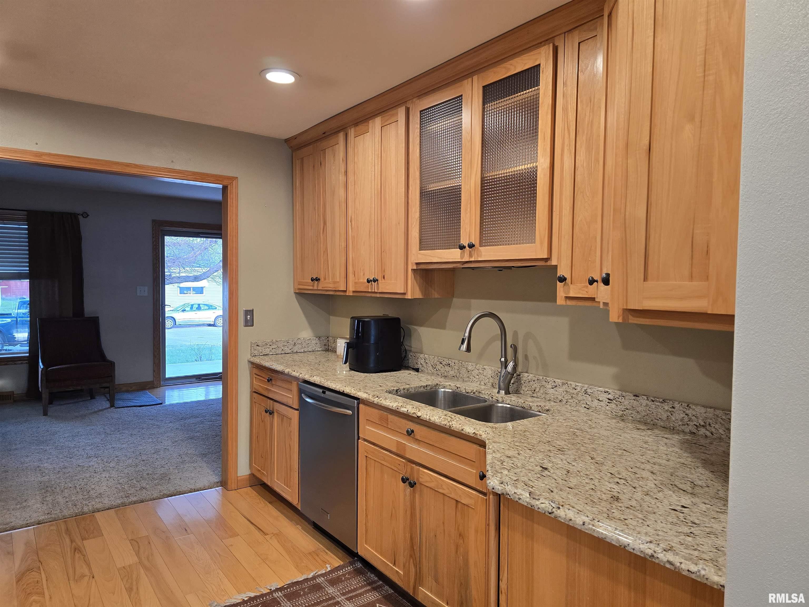 34 North 8th Avenue Canton, IL 61520 - Photo 24 of 49