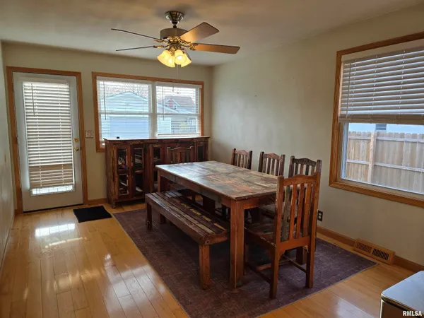 $139,900 | 34 North 8th Avenue, Canton, IL 61520