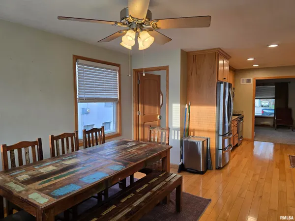 $139,900 | 34 North 8th Avenue, Canton, IL 61520