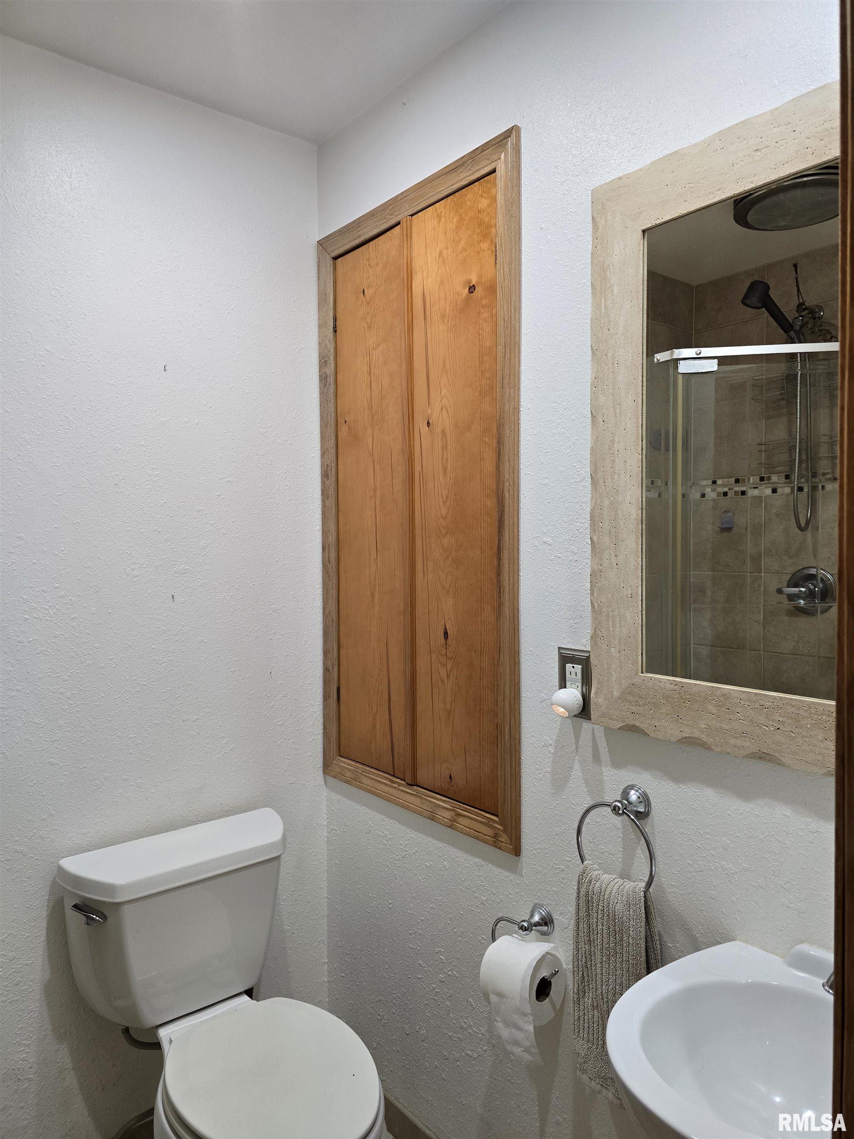 34 North 8th Avenue Canton, IL 61520 - Photo 37 of 49