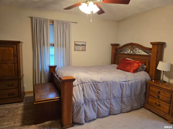 $139,900 | 34 North 8th Avenue, Canton, IL 61520