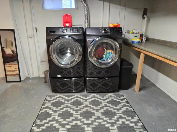 $139,900 | 34 North 8th Avenue, Canton, IL 61520