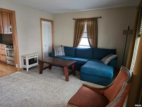 $139,900 | 34 North 8th Avenue, Canton, IL 61520