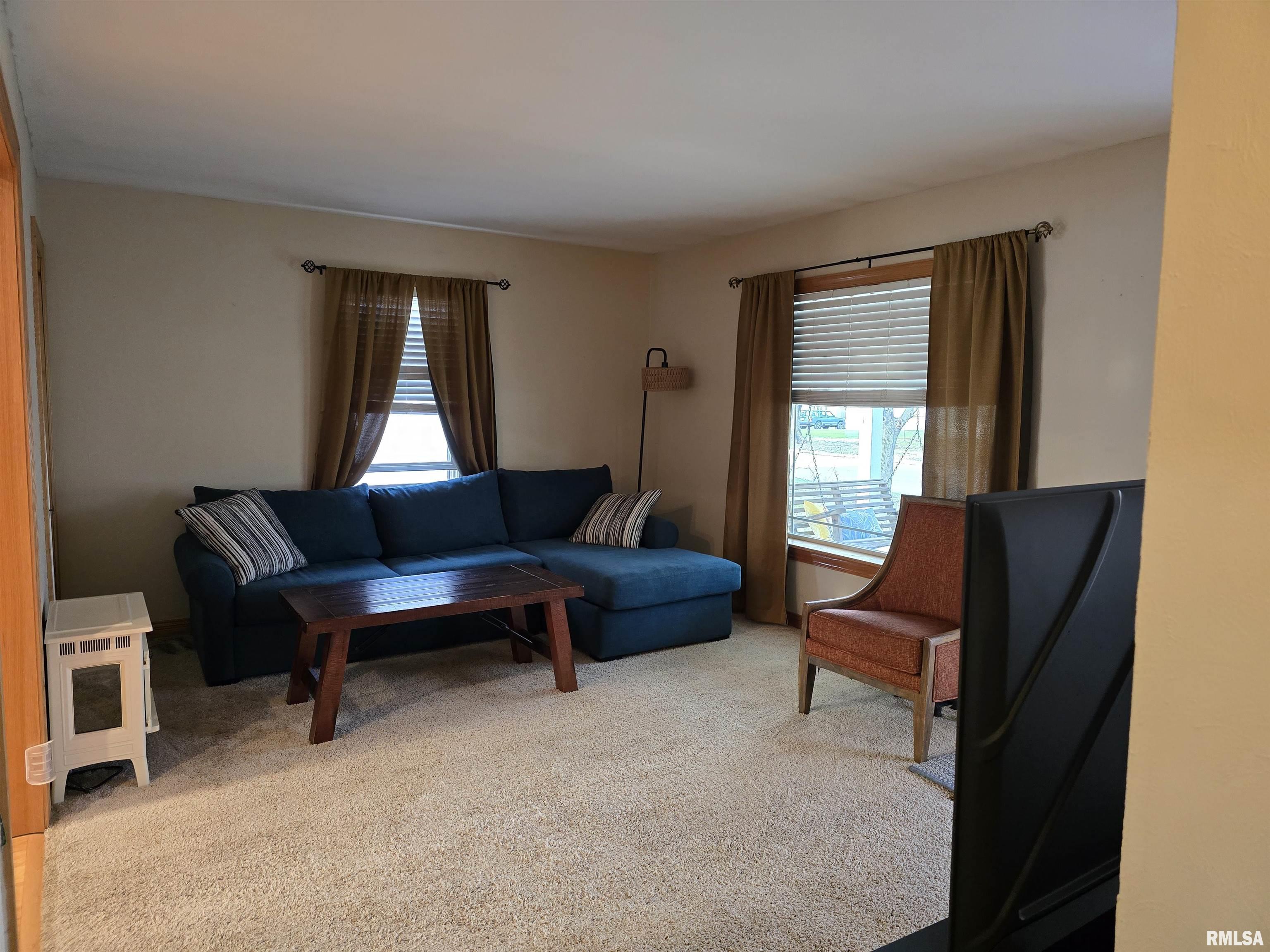34 North 8th Avenue Canton, IL 61520 - Photo 9 of 49