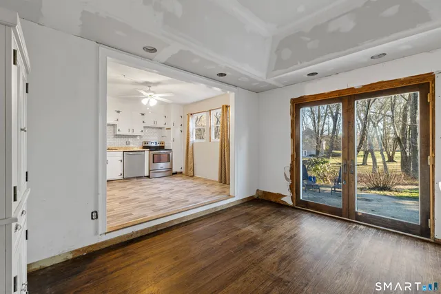 $274,000 | 600 Hopeville Road, Griswold, CT 06351